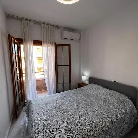 بيت للعطل Sunny Few Minutes Walk From آريناليس ديل سول